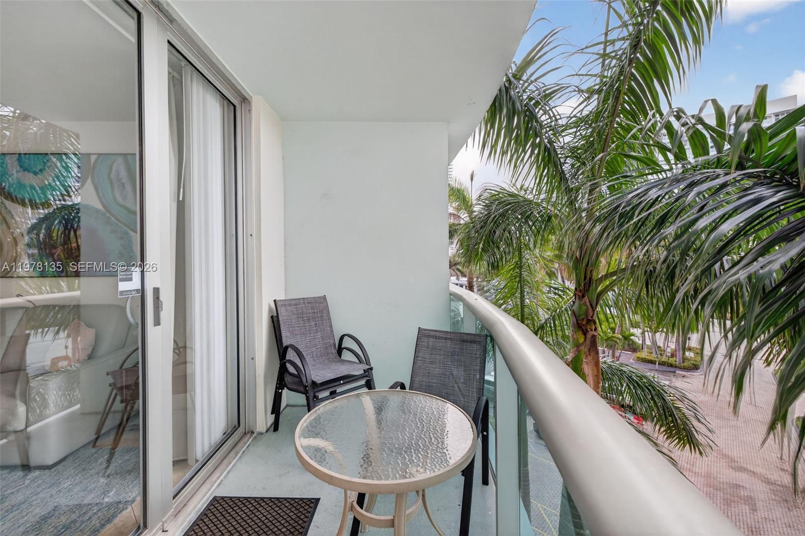 TIDES ON HOLLYWOOD BEACH - Residential Lease