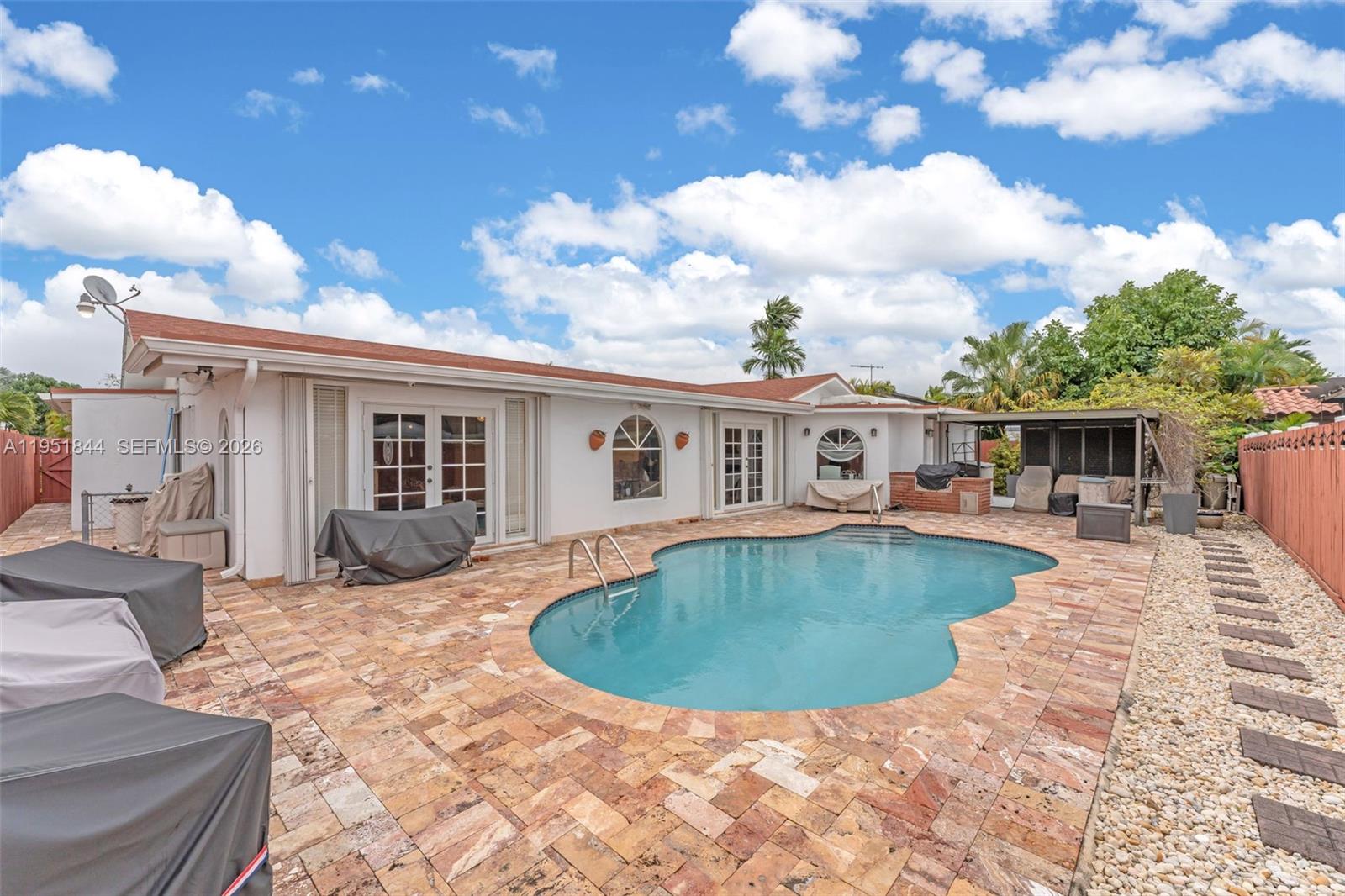 SEVILLA GARDENS SEC 1 - Residential