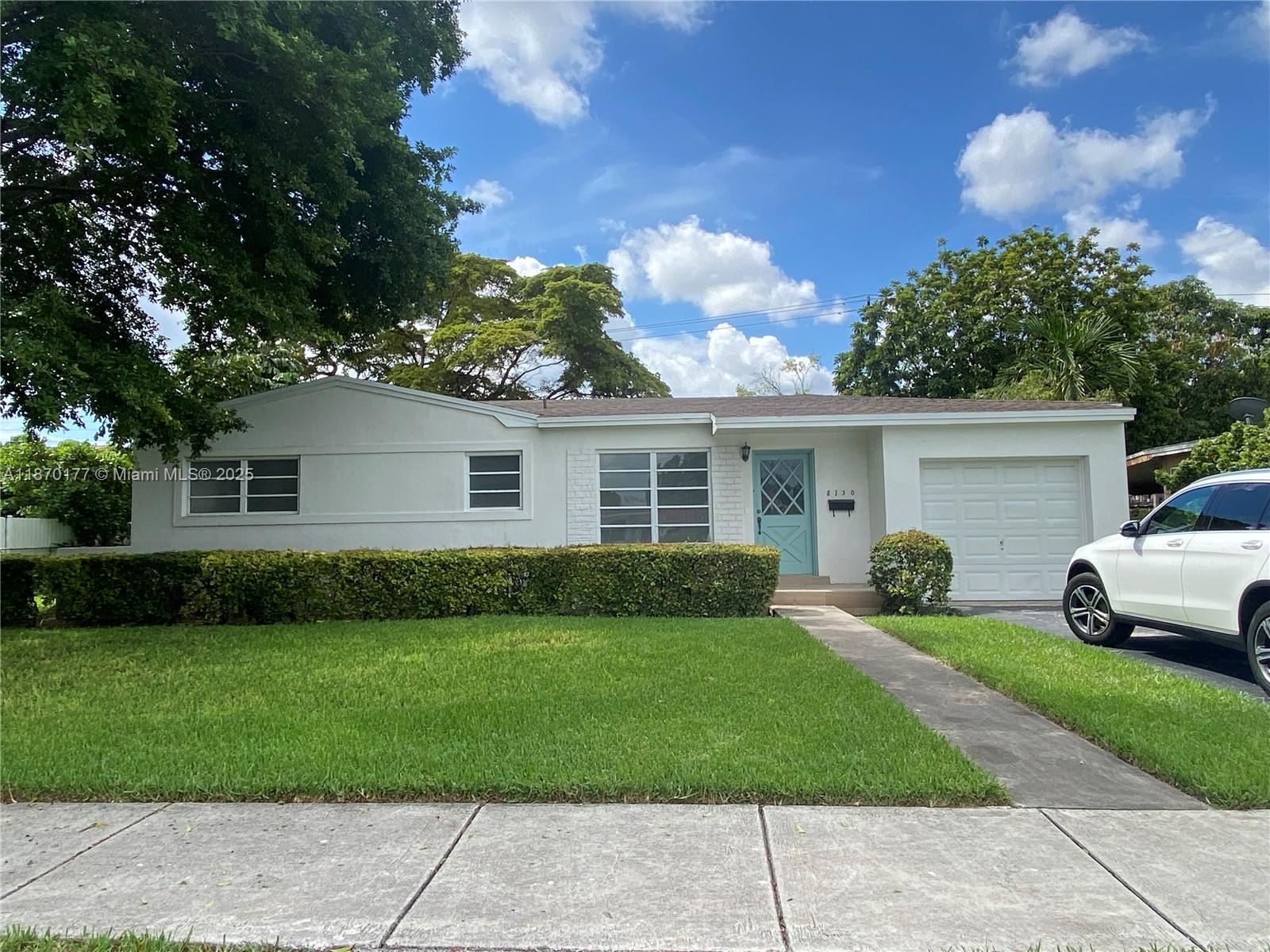 A+ Westchester Location! Walk to Publix , Target, Tropical Park and Schools! Spacious and truly Beautiful 3 bed rooms 2 baths, huge Family room , covered Porch patio , covered garage overlooking a very large fenced backyard!
Porcelain floors thru-out , New Roof , New Central AC and ducts, New Kitchen w/ SS appliances. Freshly painted
Pet friendly and Move In Ready! Lawn service and Waste included!