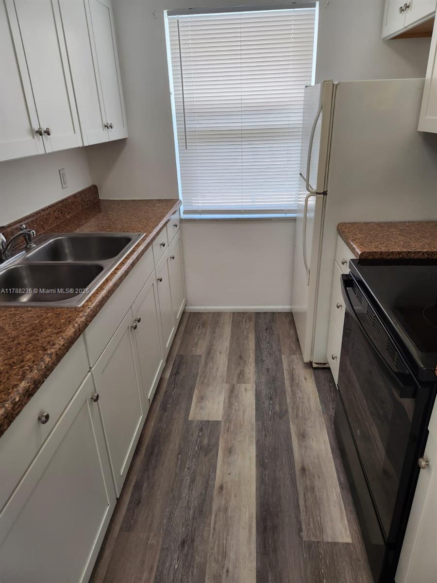 OCEAN DRIVE ESTATES - Residential Income