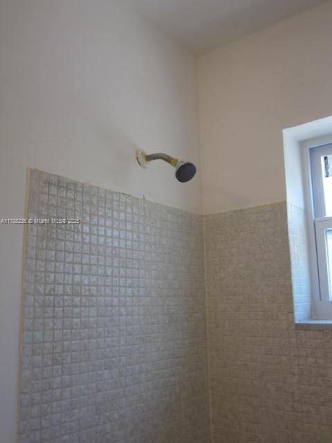 OCEAN DRIVE ESTATES - Residential Income