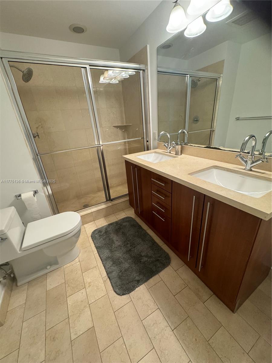 AXIS BRICKELL - Residential Lease