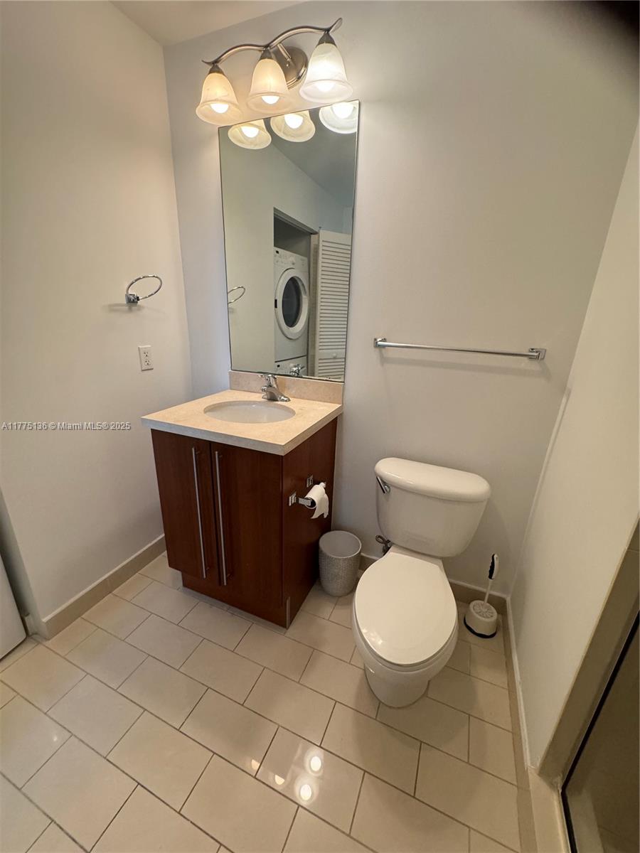 AXIS BRICKELL - Residential Lease