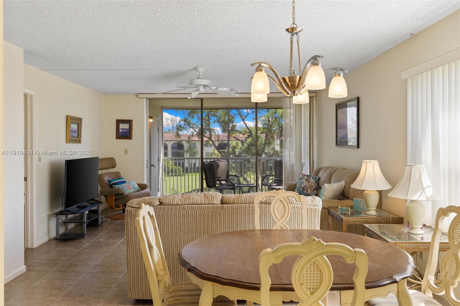 Forest Lakes - Residential