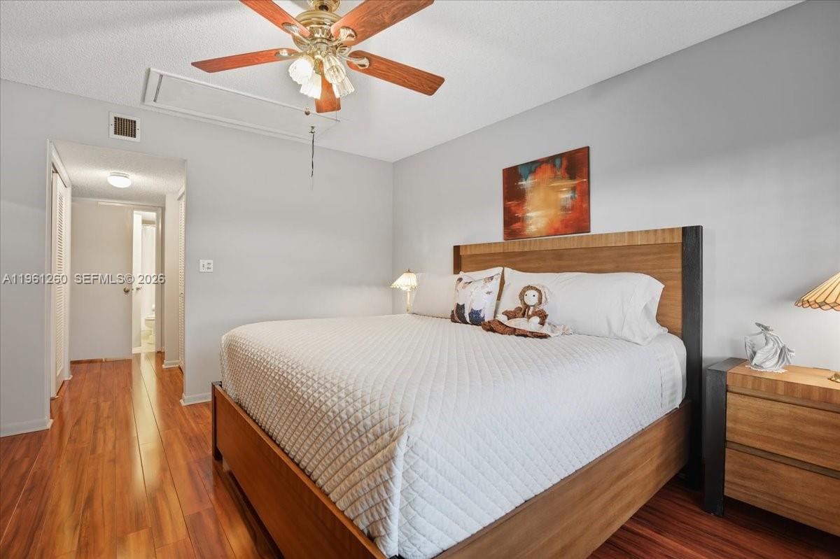 LAGO MAR EAST LODGE CONDO - Residential