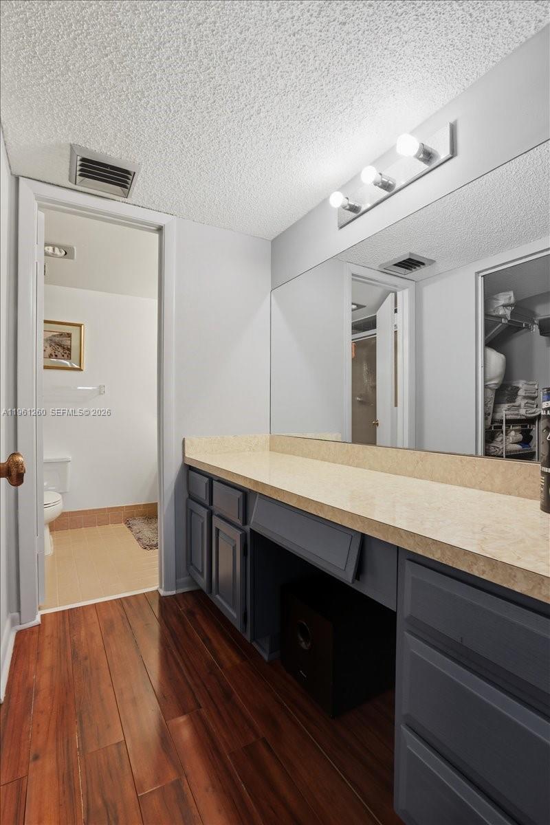 LAGO MAR EAST LODGE CONDO - Residential