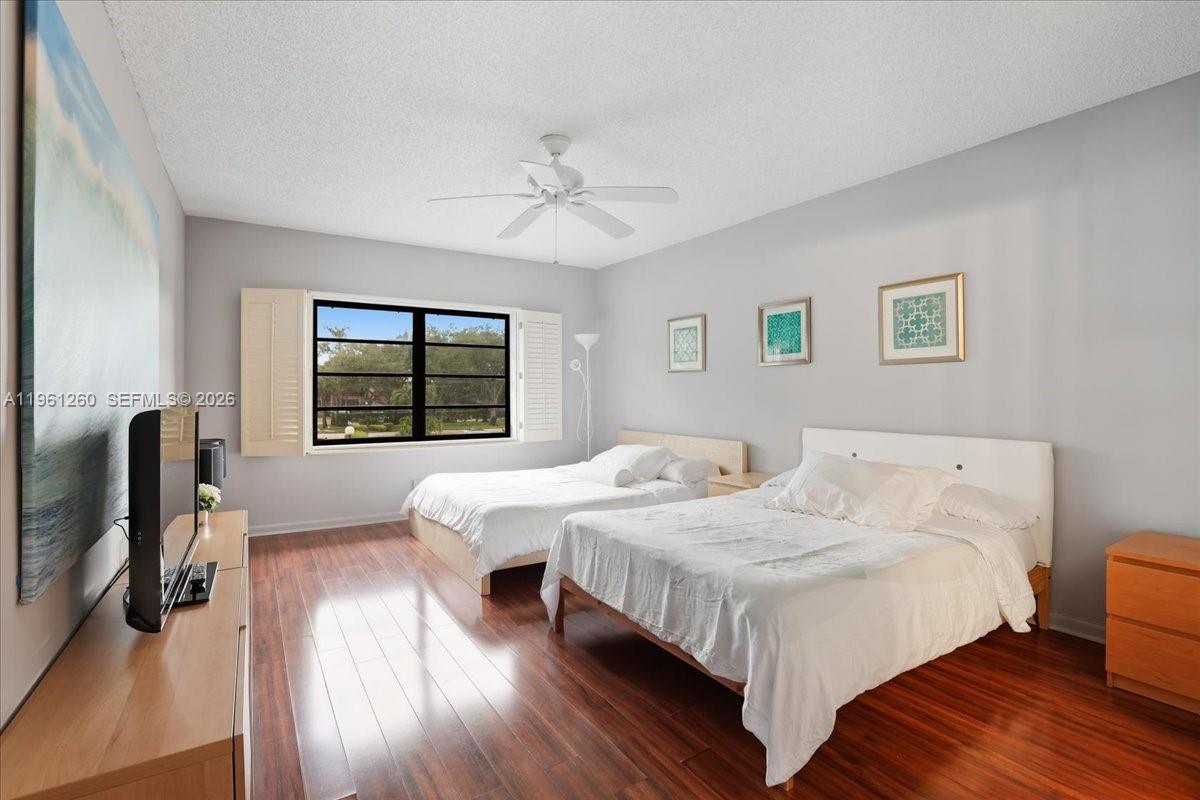 LAGO MAR EAST LODGE CONDO - Residential