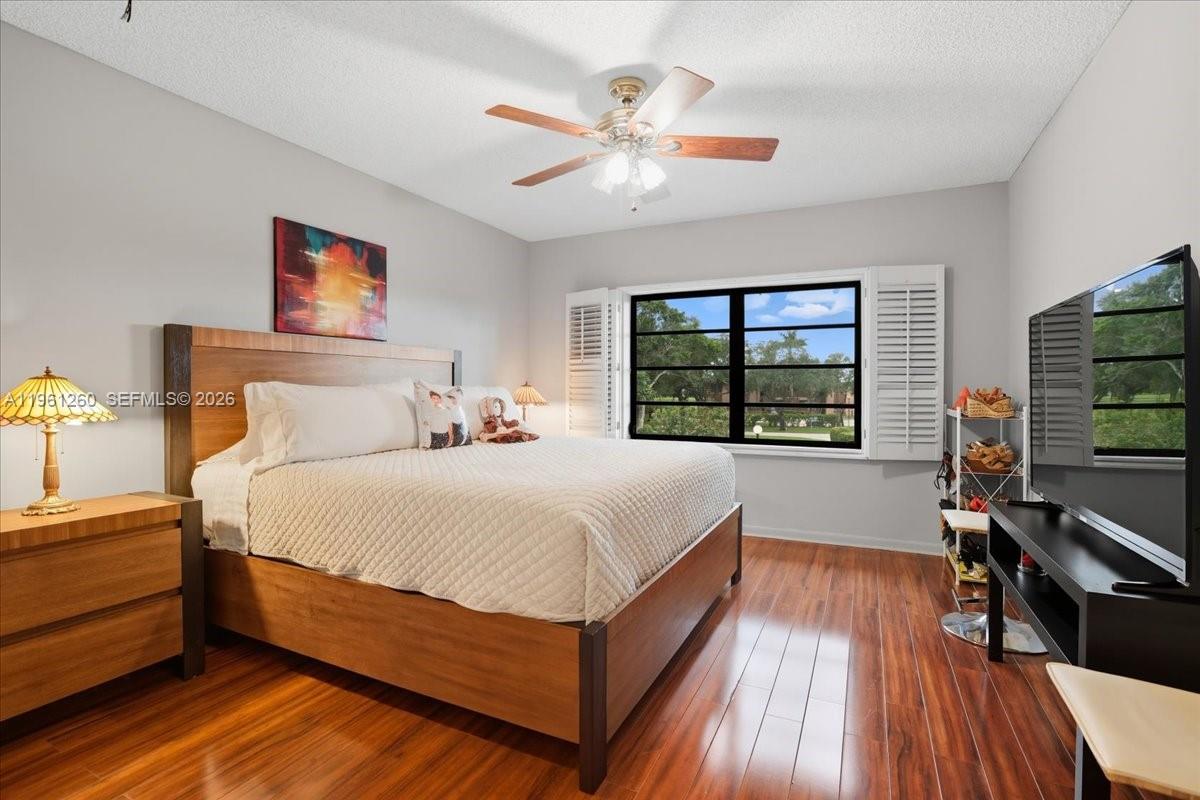 LAGO MAR EAST LODGE CONDO - Residential