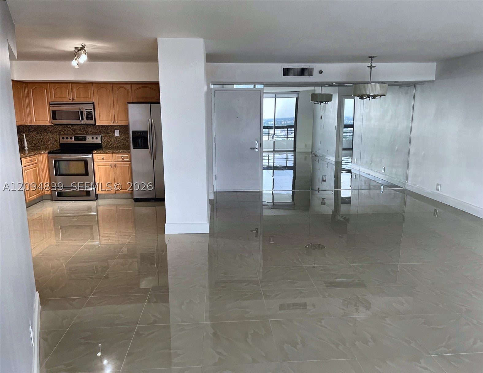 3500 Mystic Pointe Dr 3002