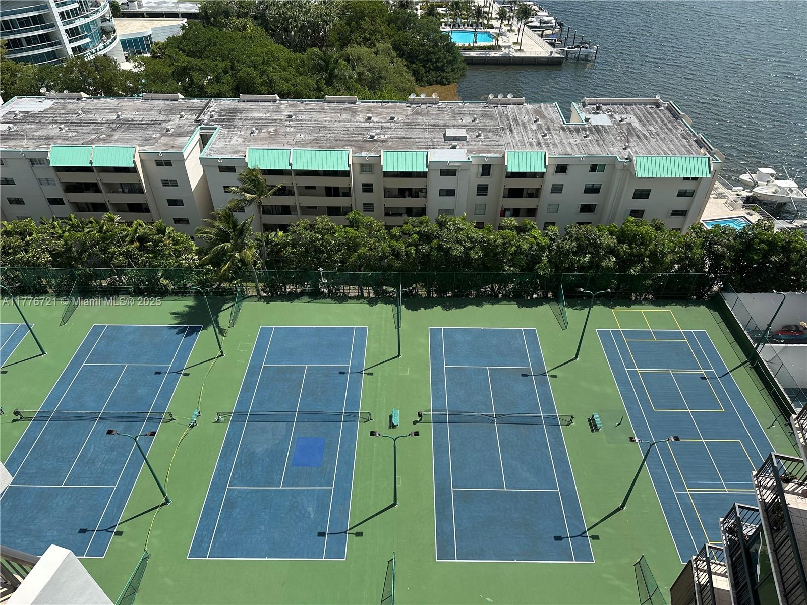 2333 Brickell Ave 1607