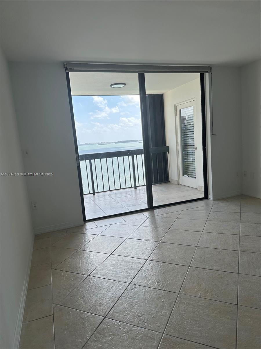 BRICKELL BAY CLUB CONDO - Residential
