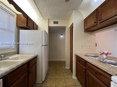 WATERS EDGE OF CORAL SPRI - Residential Lease