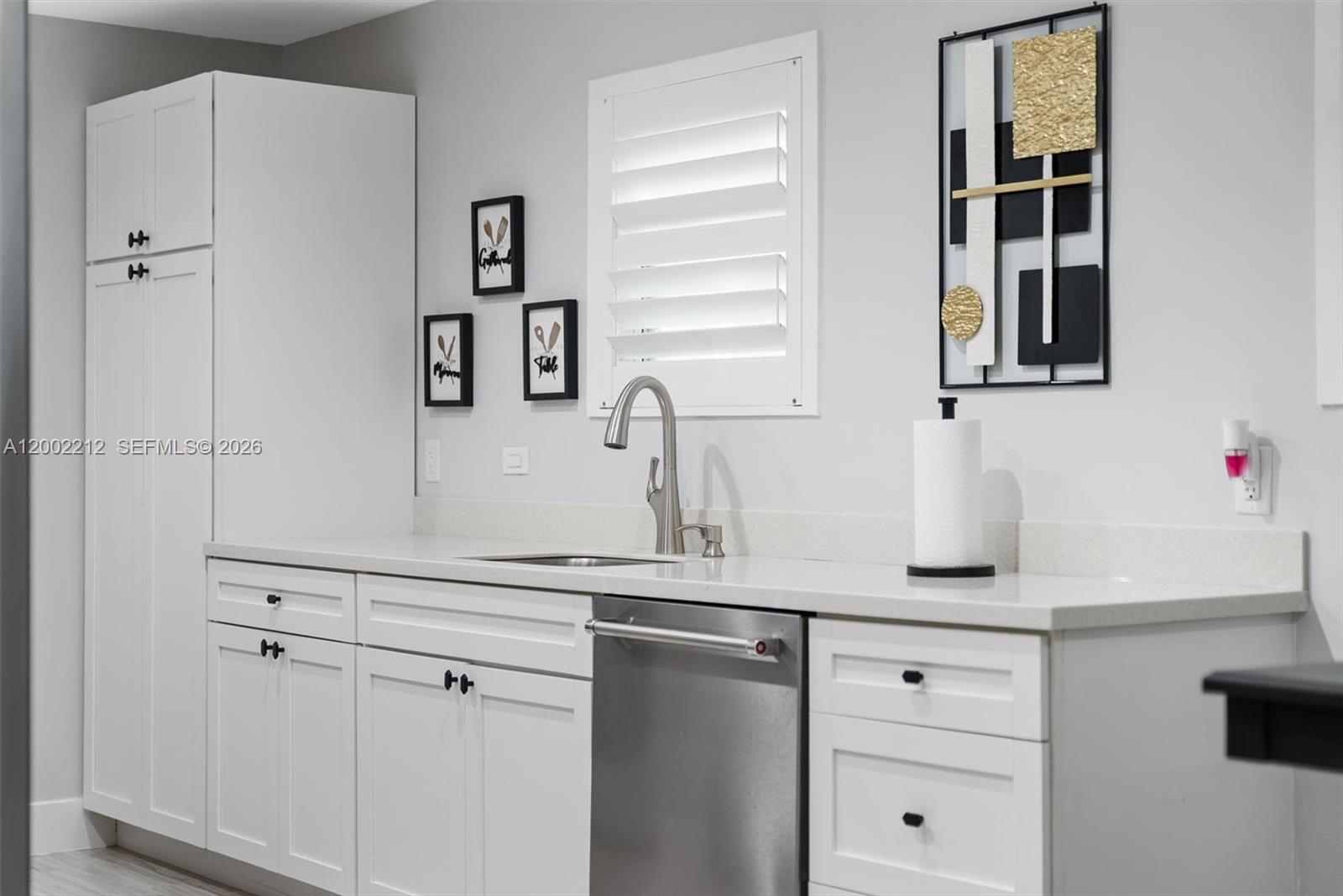 WAVERLY PLACE - Residential Lease