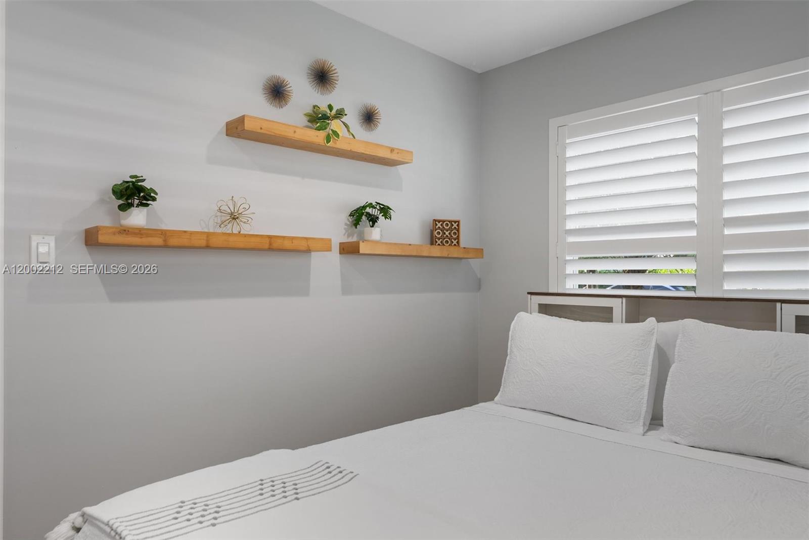 WAVERLY PLACE - Residential Lease