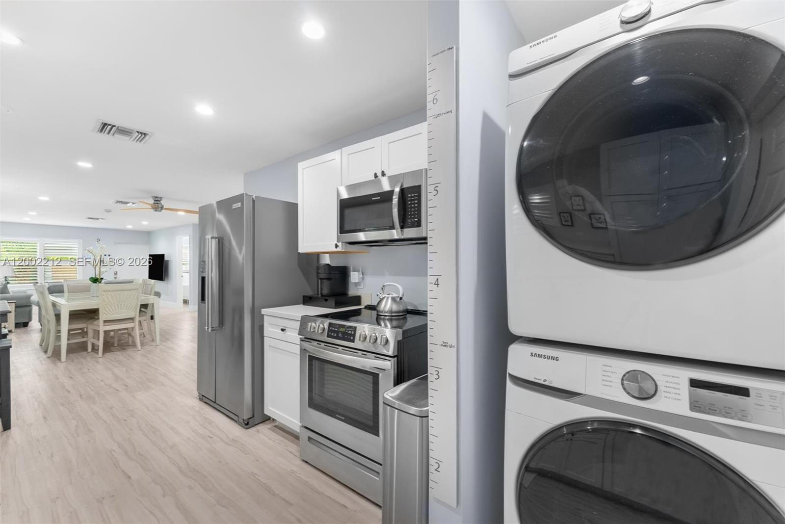 WAVERLY PLACE - Residential Lease