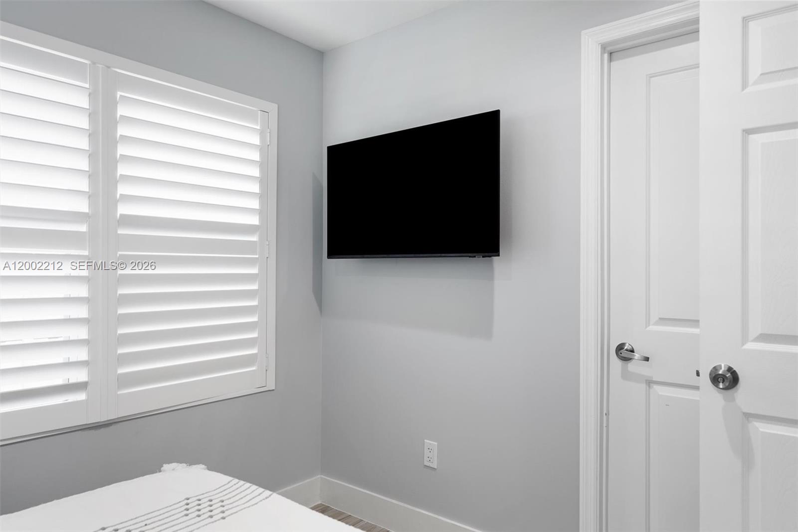 WAVERLY PLACE - Residential Lease