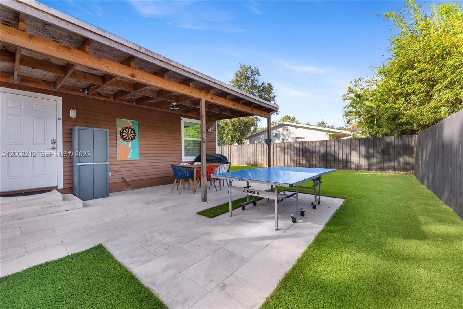 WAVERLY PLACE - Residential Lease