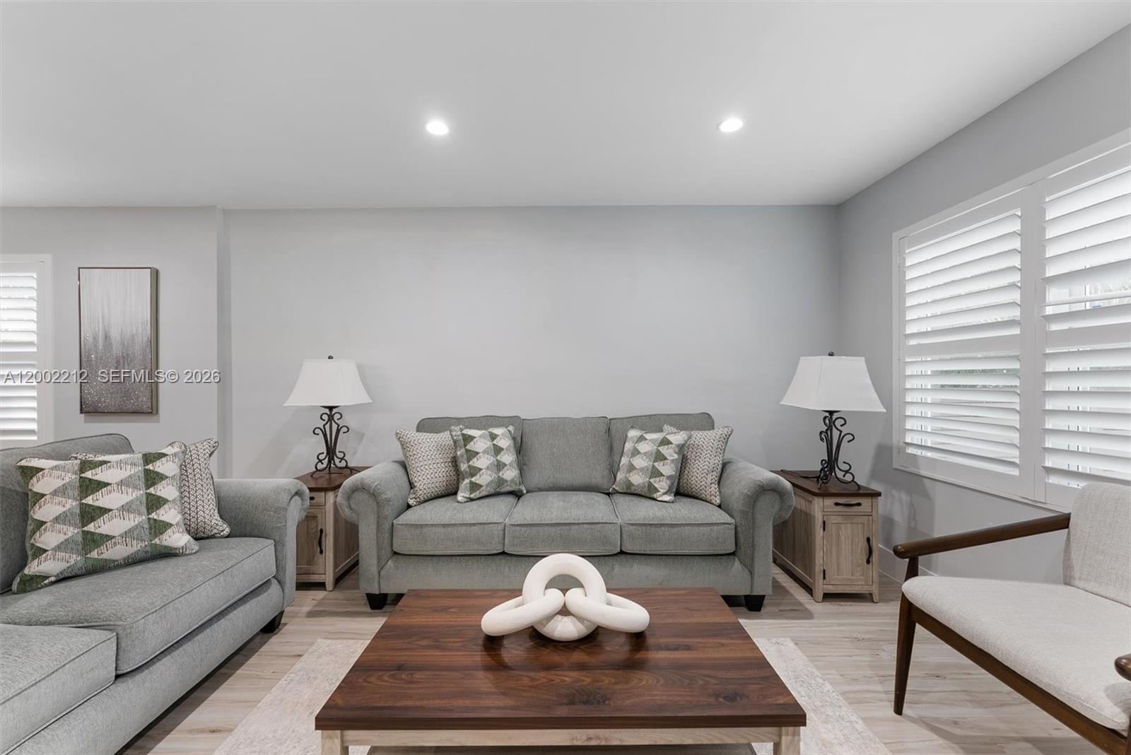 WAVERLY PLACE - Residential Lease