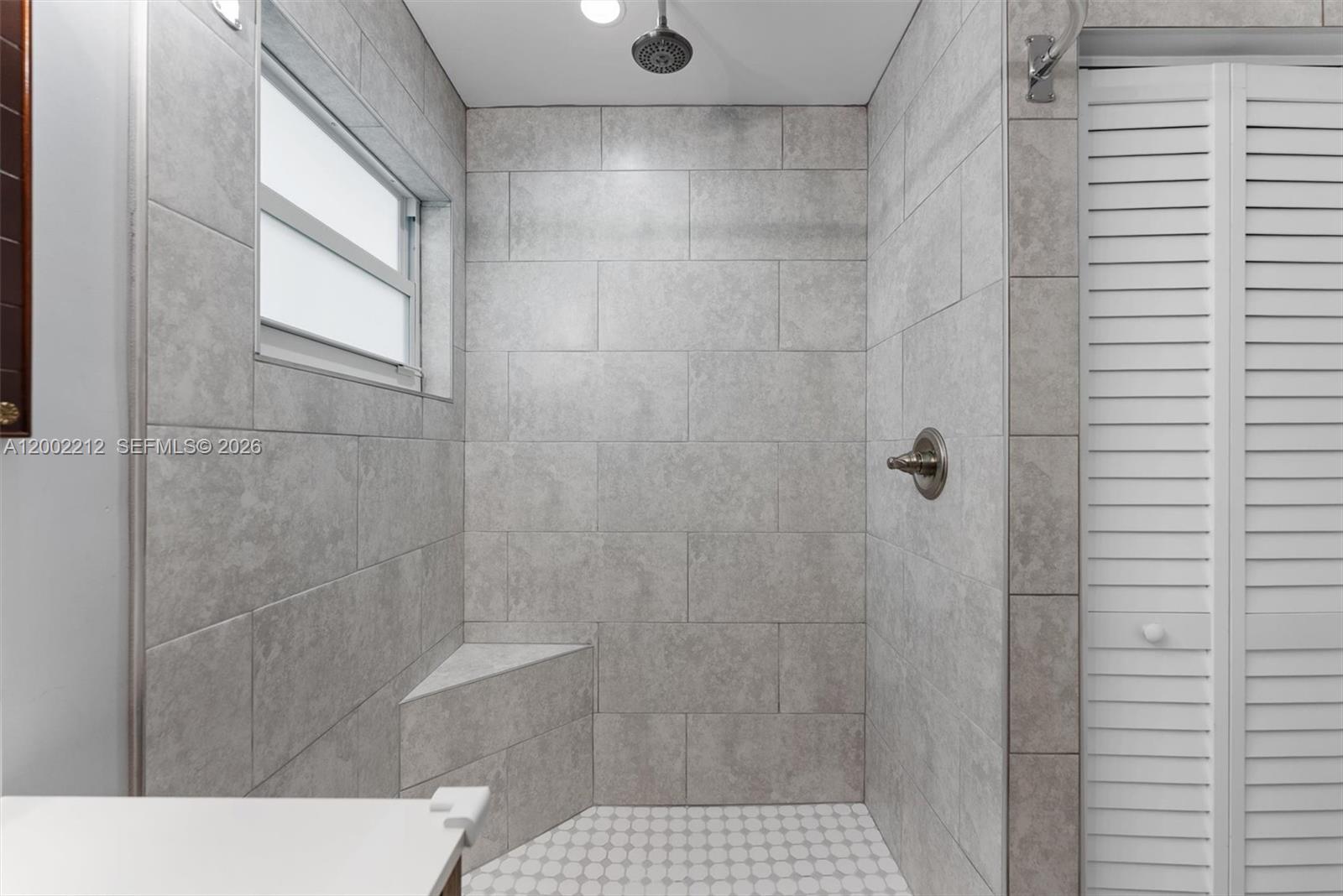 WAVERLY PLACE - Residential Lease