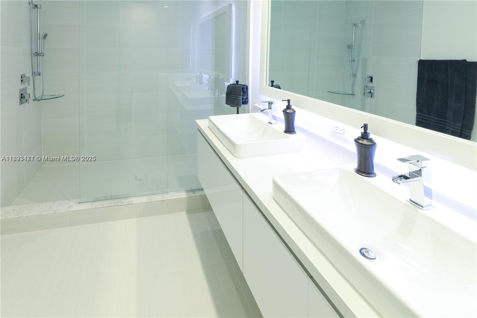 LANDMARK AT DORAL - Residential Lease