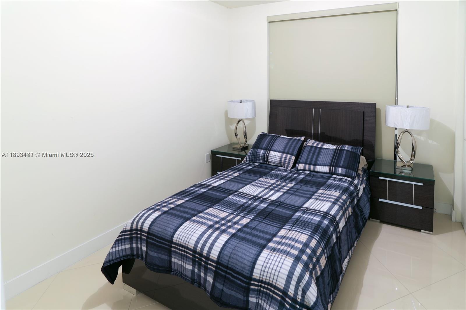 LANDMARK AT DORAL - Residential Lease