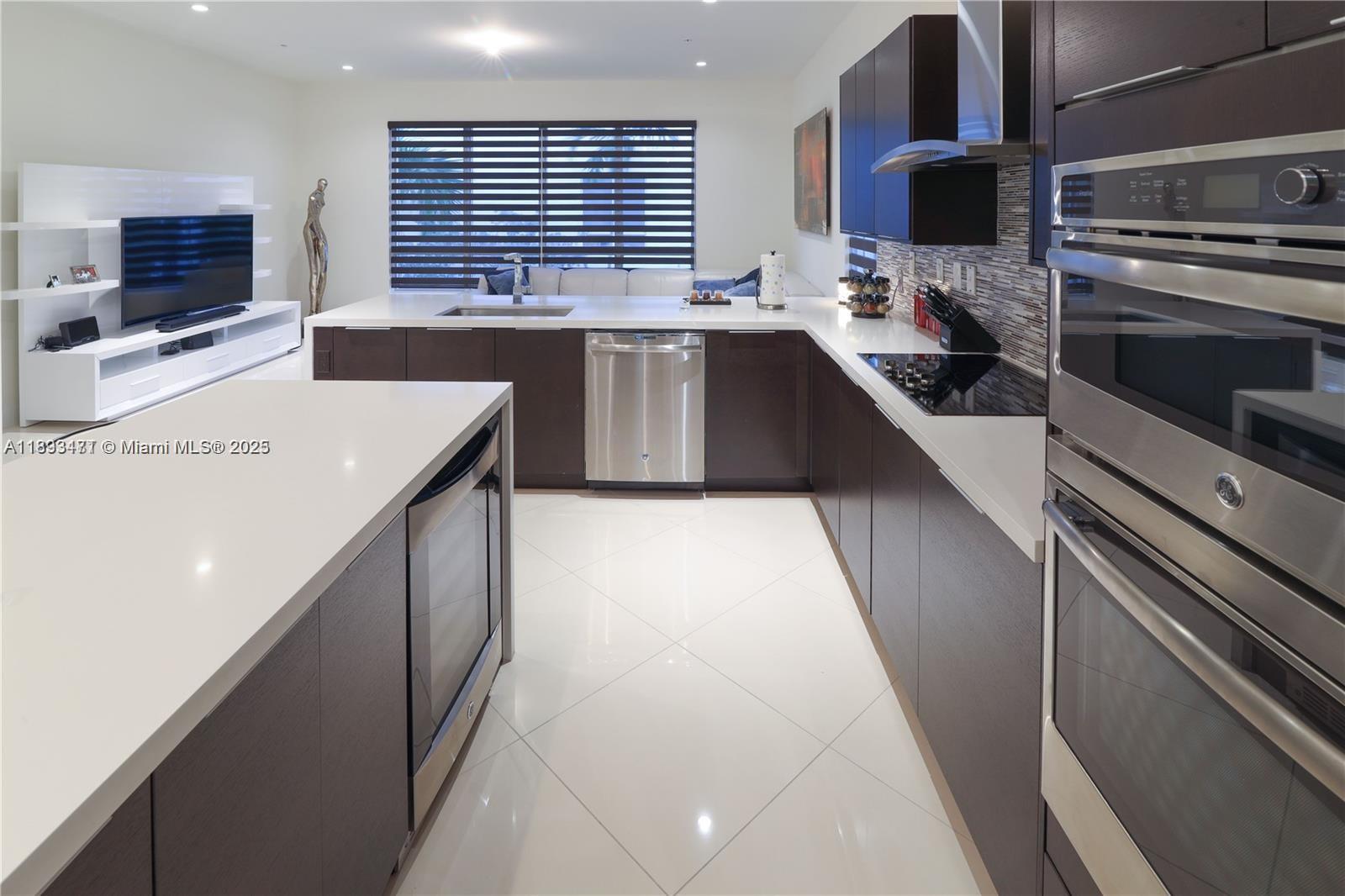 LANDMARK AT DORAL - Residential Lease