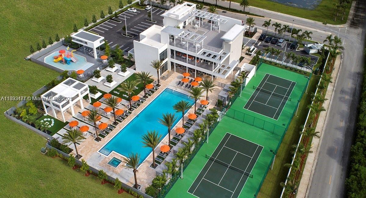 LANDMARK AT DORAL - Residential Lease