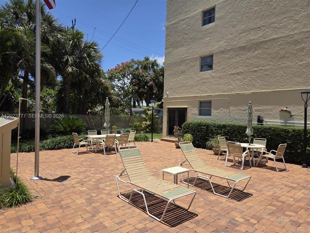 CASA VERANO CONDO - Residential