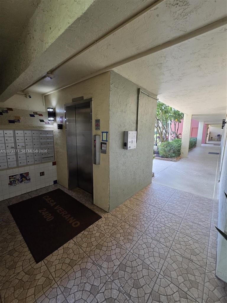 CASA VERANO CONDO - Residential