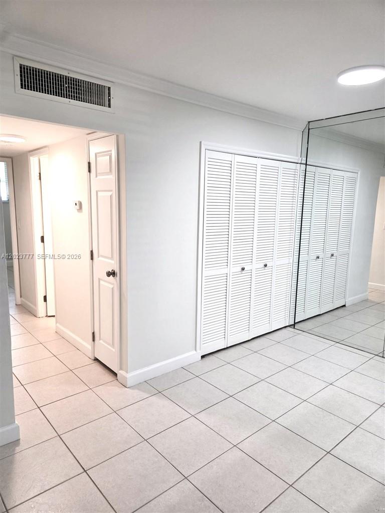 2400 NE 10th St 104