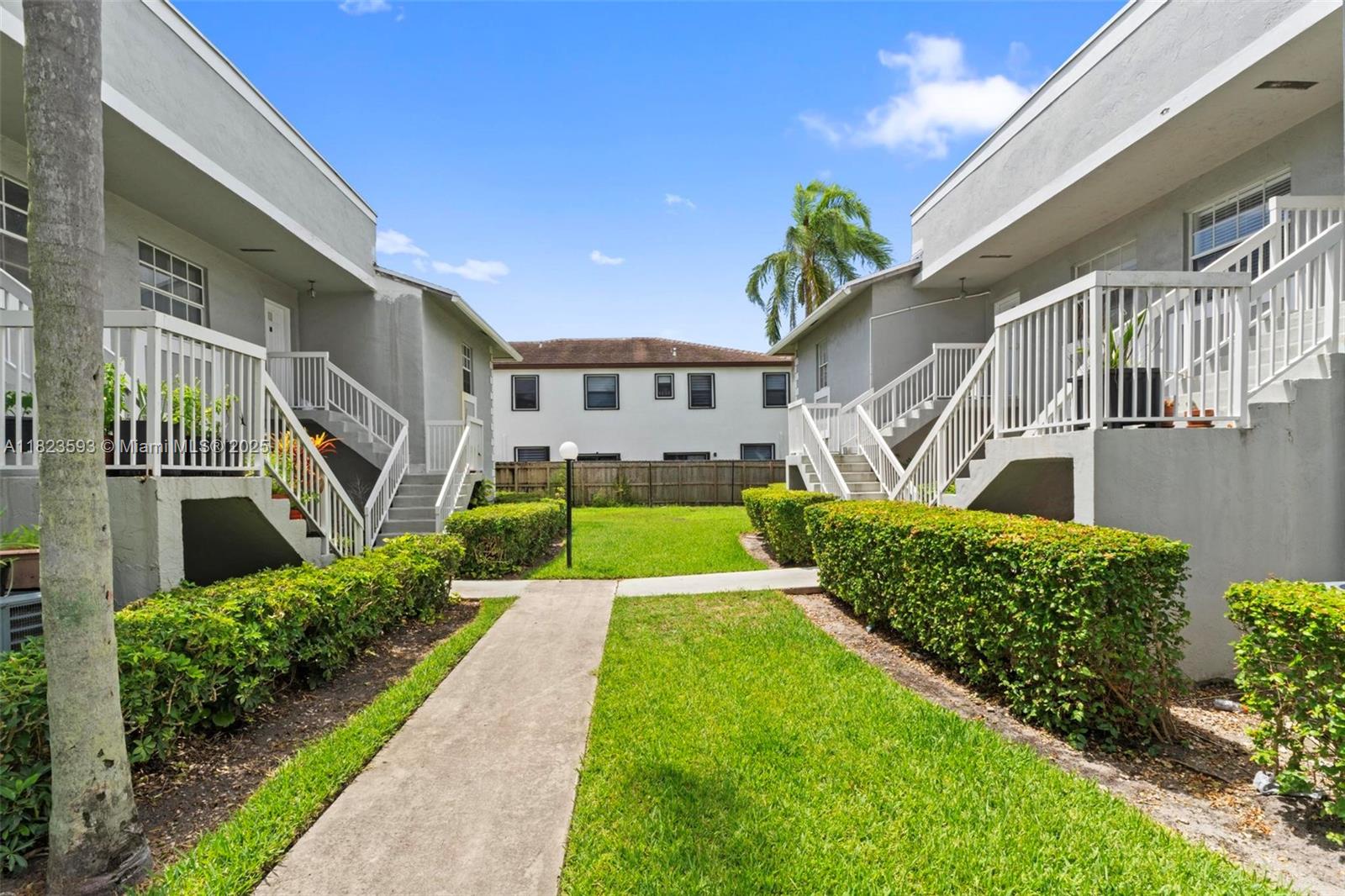 Property for Sale at 464 Ne 210th Cir Ter 20410A, Miami, Broward County, Florida - Bedrooms: 2 
Bathrooms: 2  - $245,000