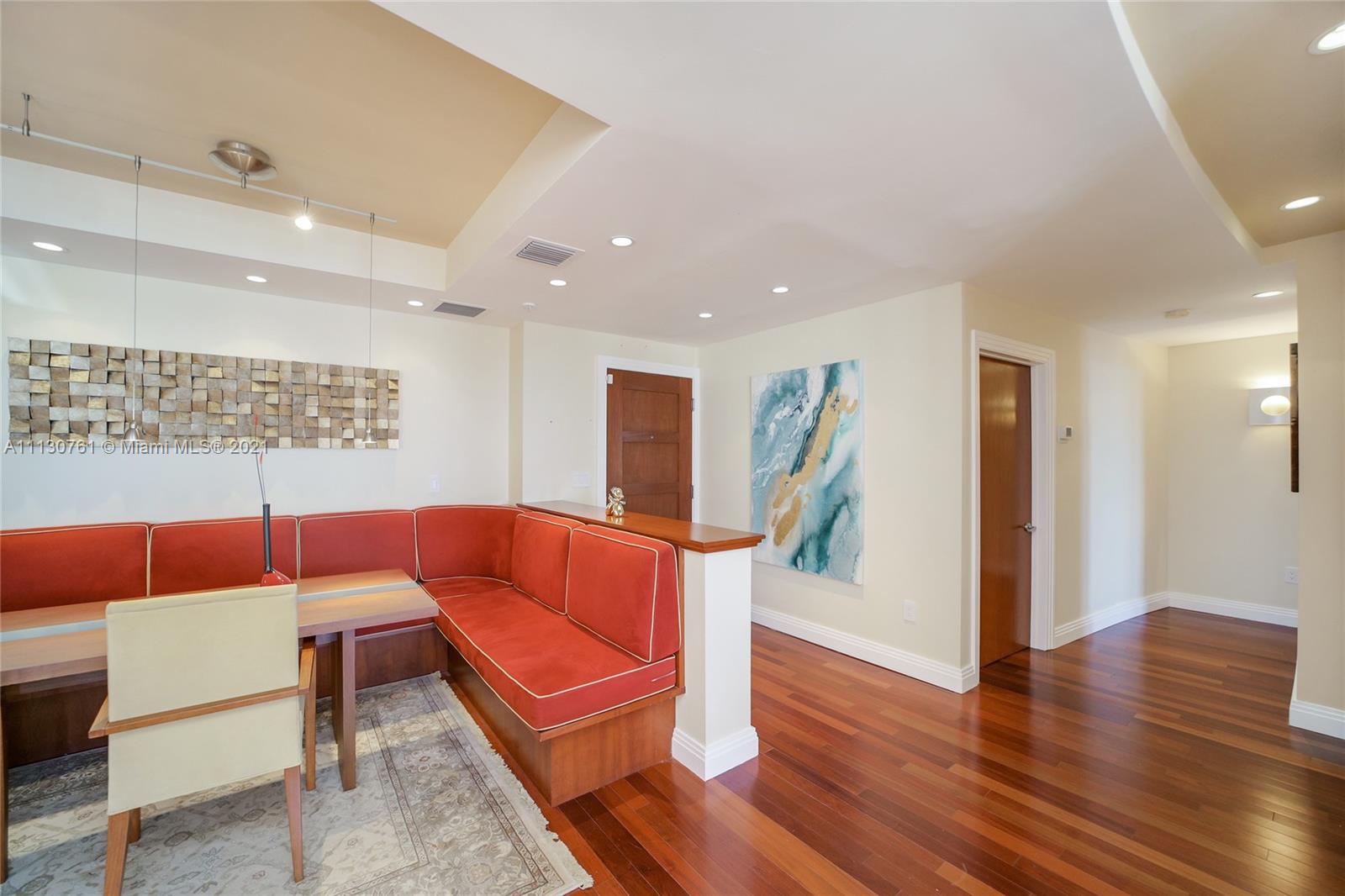 5600 CONDO - Residential