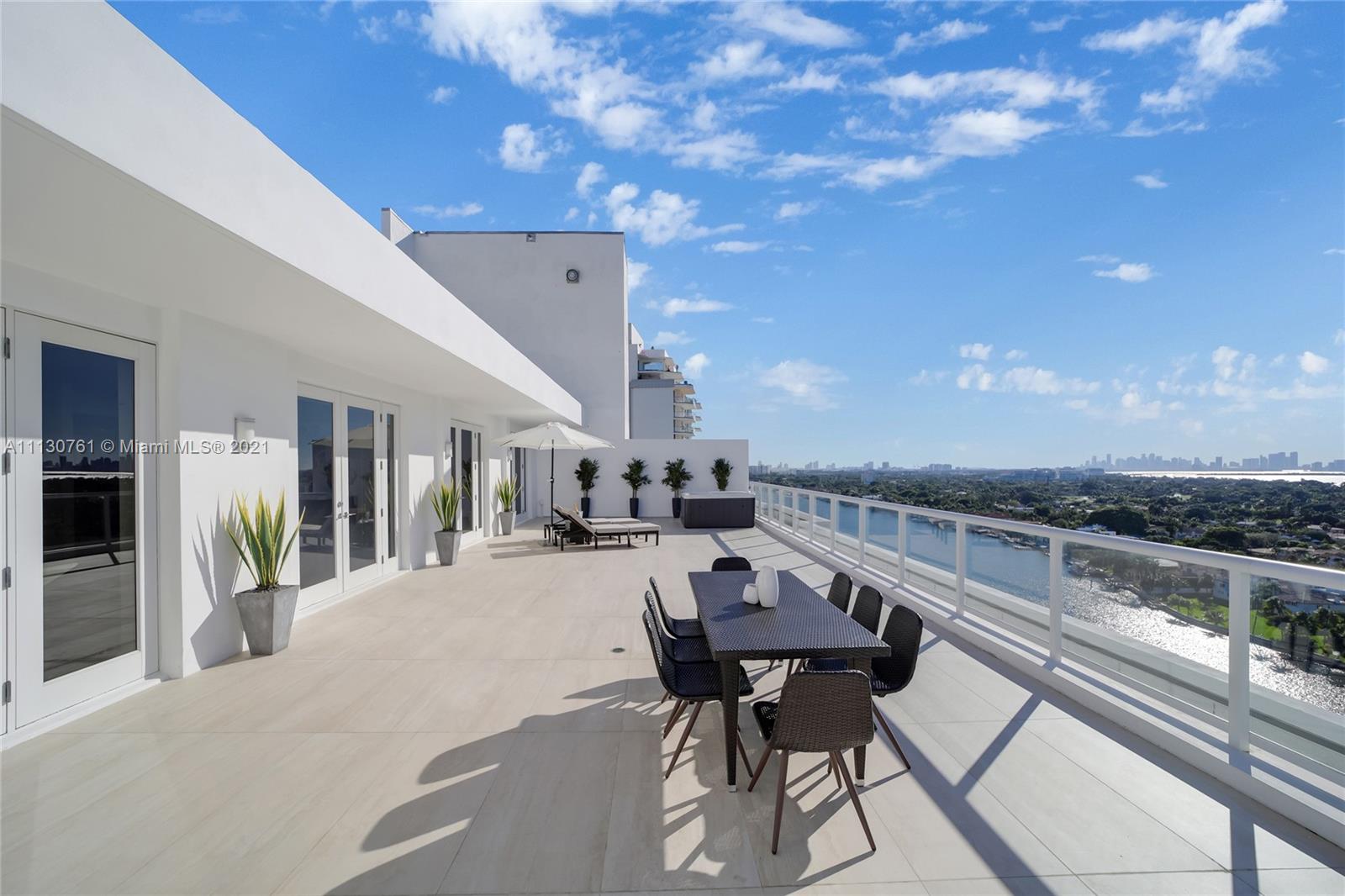 5600 CONDO - Residential