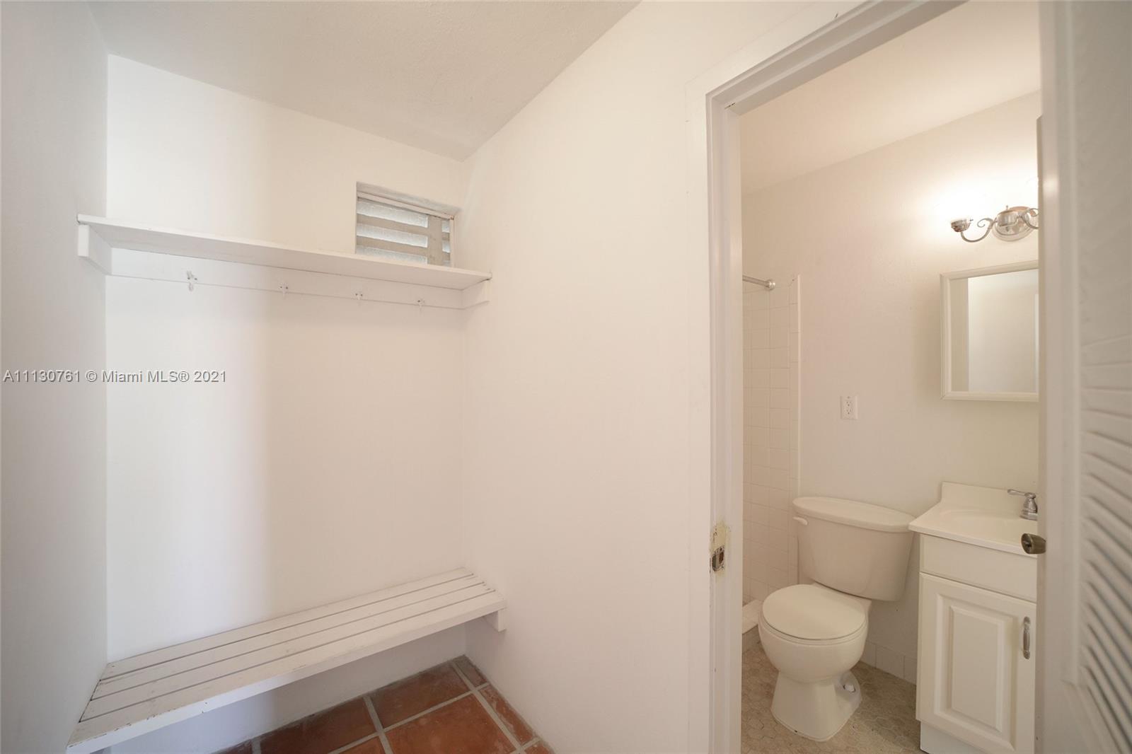 5600 CONDO - Residential