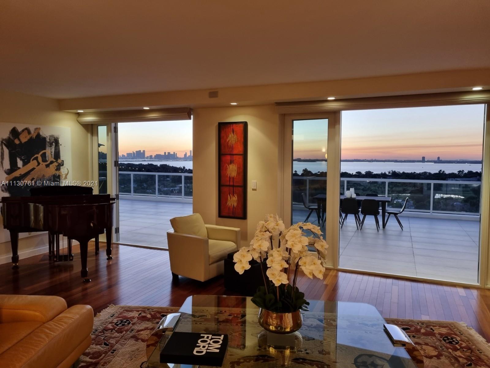 5600 CONDO - Residential