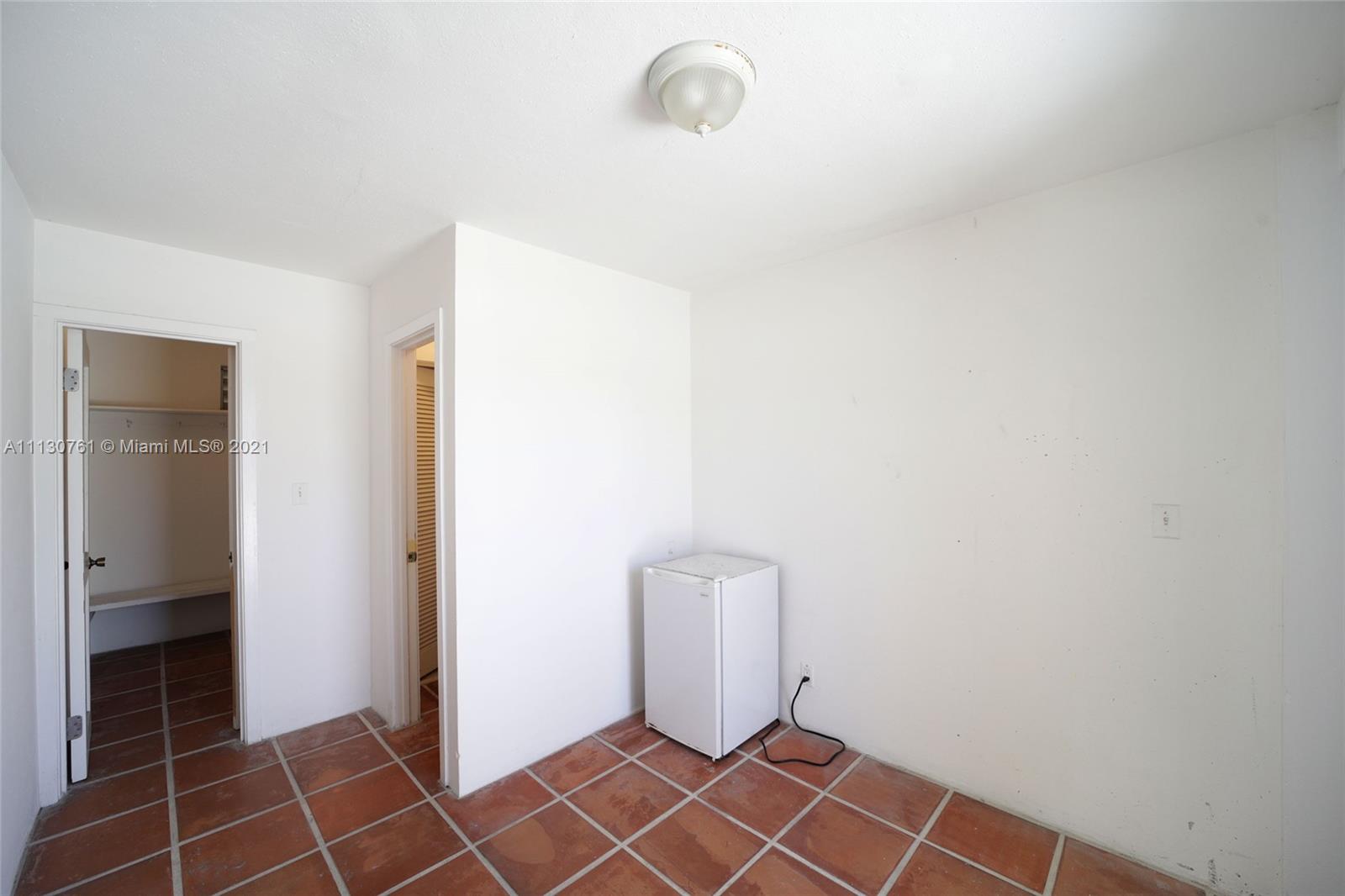 5600 CONDO - Residential