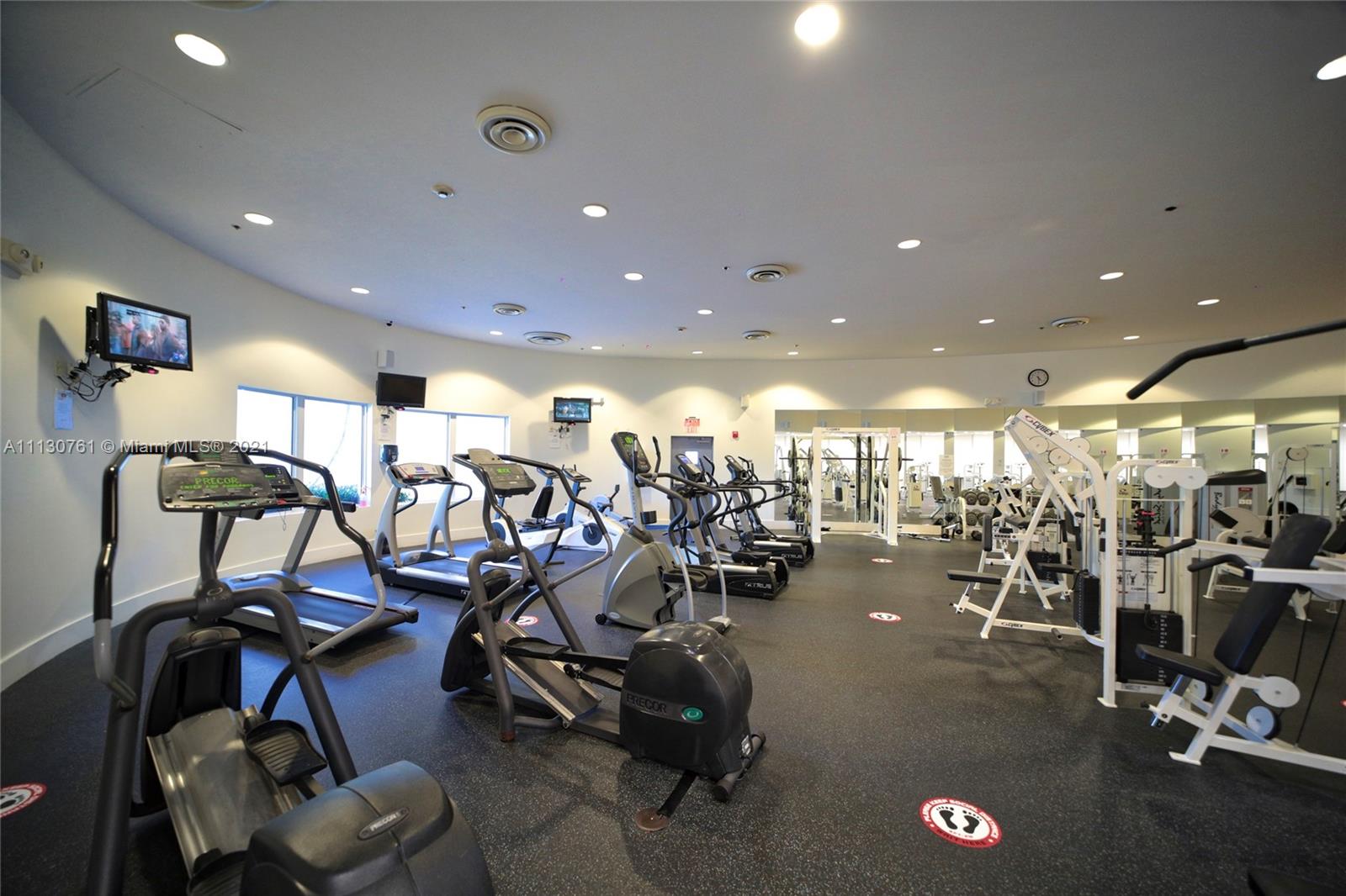 5600 CONDO - Residential