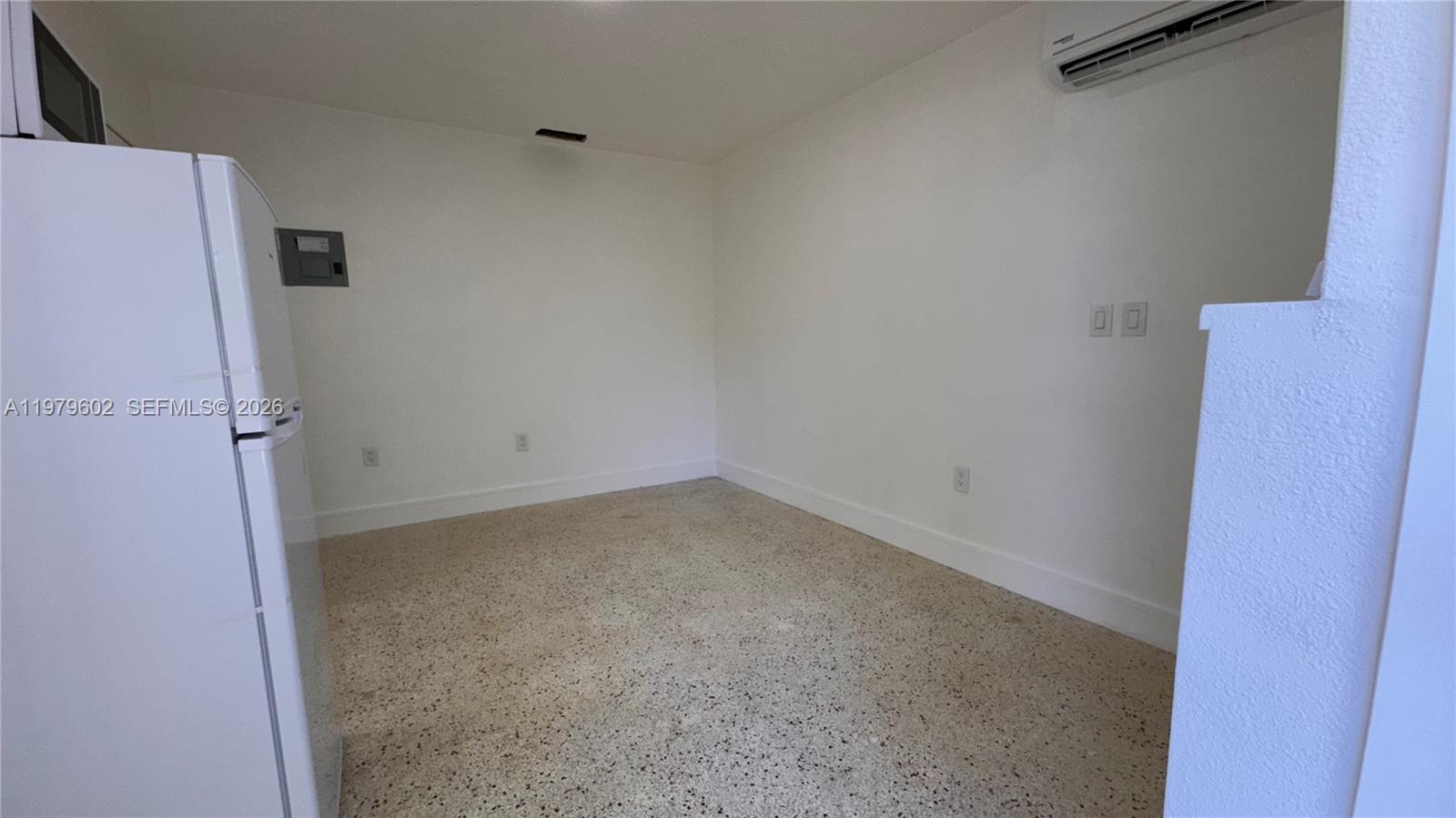 FLAGAMI 1ST ADDN - Residential Lease