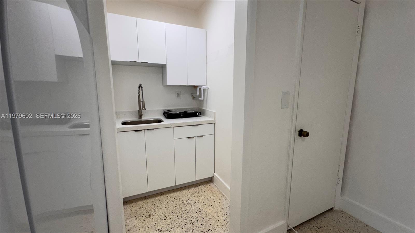 FLAGAMI 1ST ADDN - Residential Lease