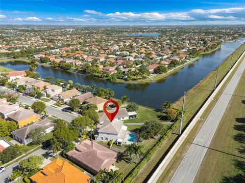 A home in Pembroke Pines