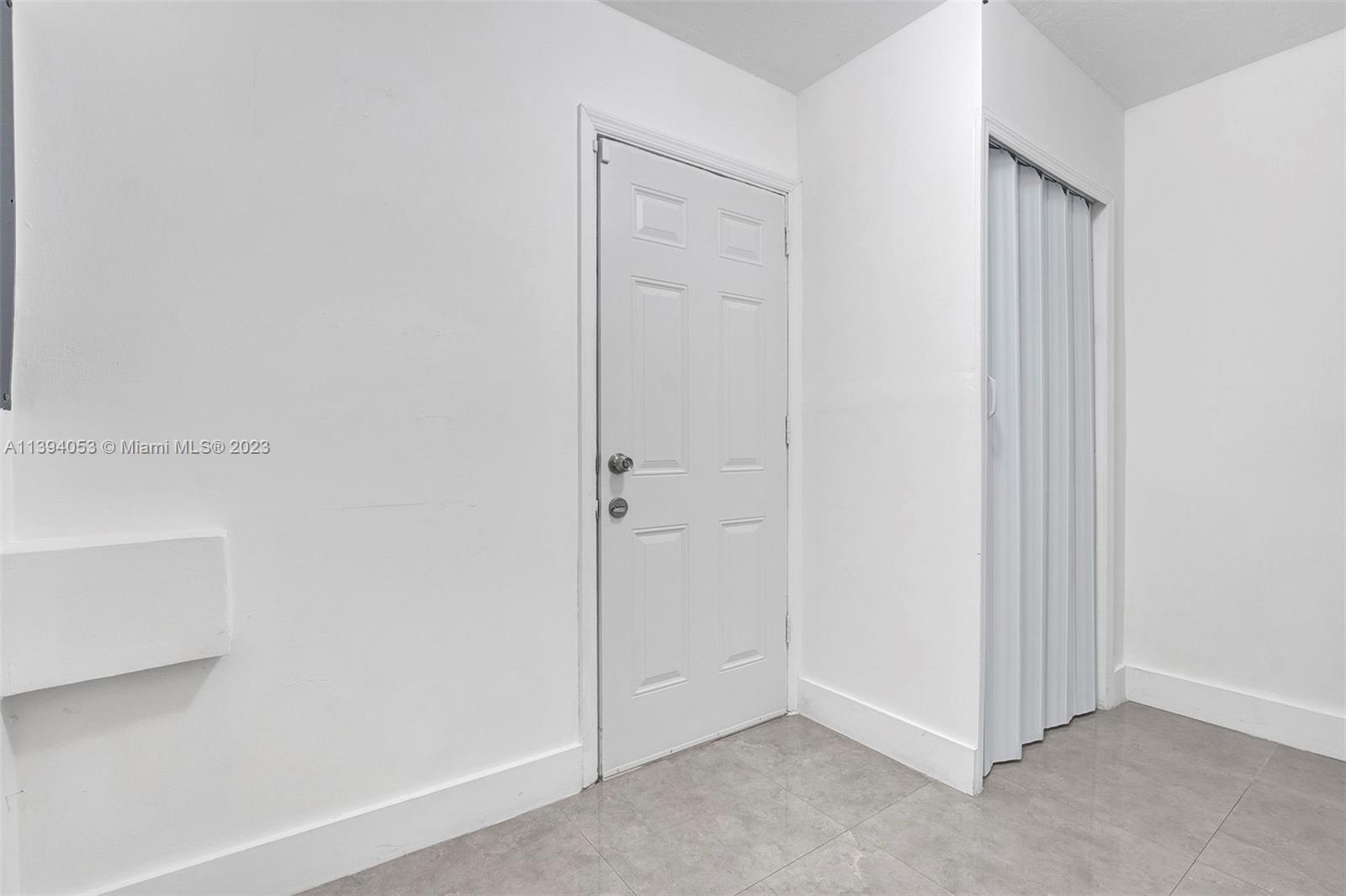 PRINCETONIAN WEST - Residential