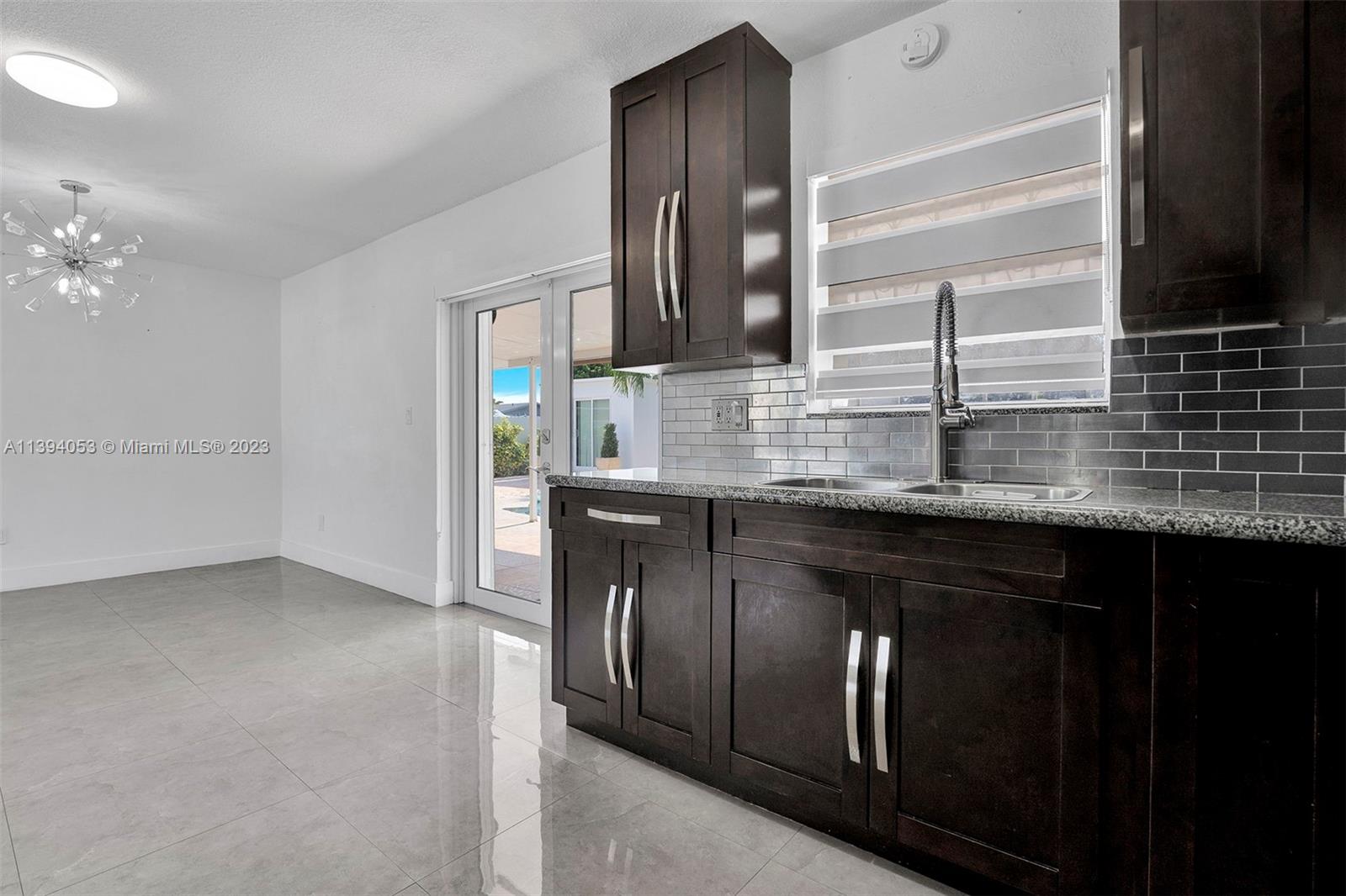 PRINCETONIAN WEST - Residential