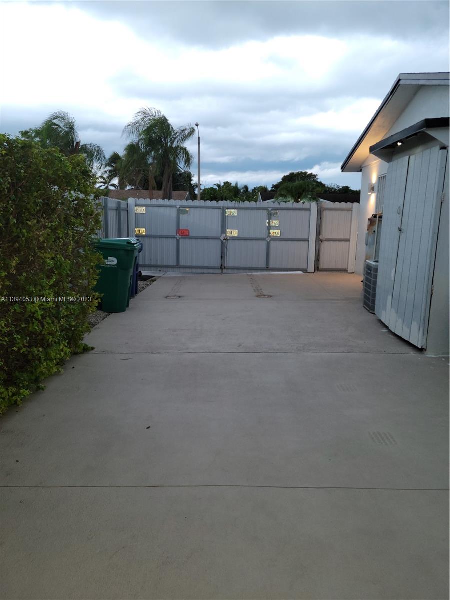 PRINCETONIAN WEST - Residential