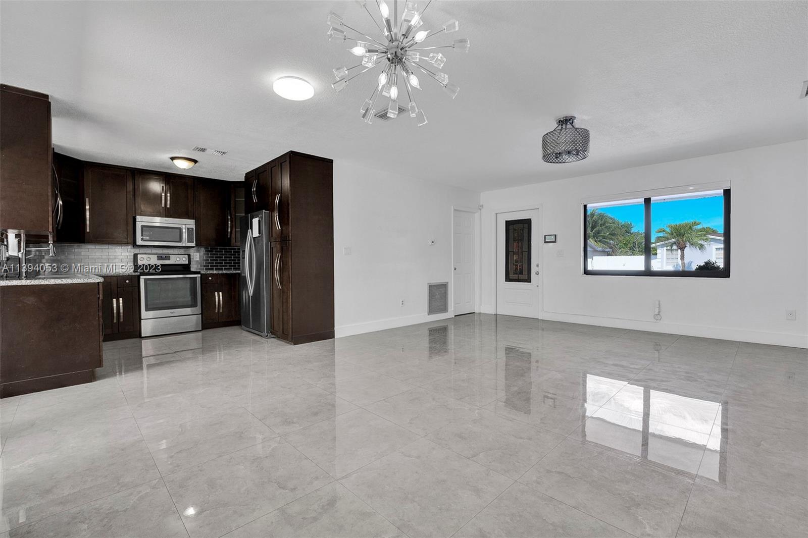 PRINCETONIAN WEST - Residential