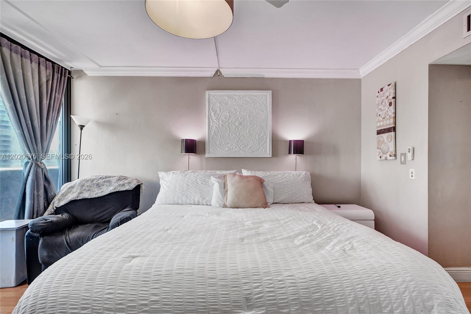 TURNBERRY ISLE SOUTH COND - Residential