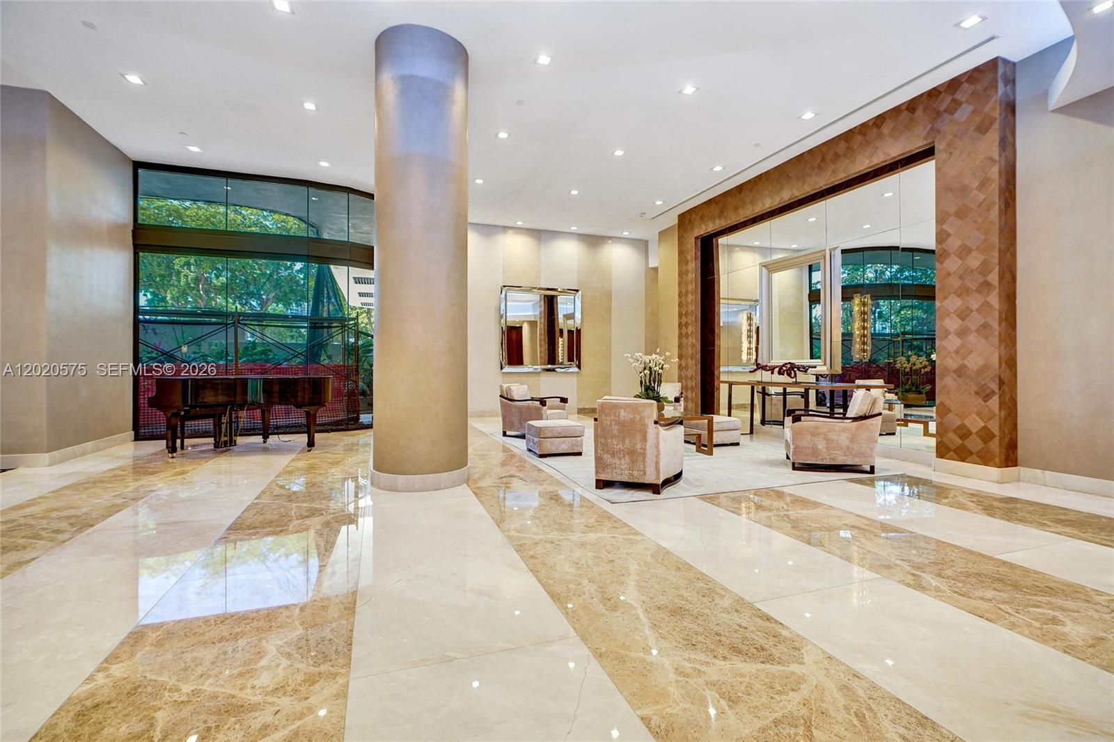 TURNBERRY ISLE SOUTH COND - Residential