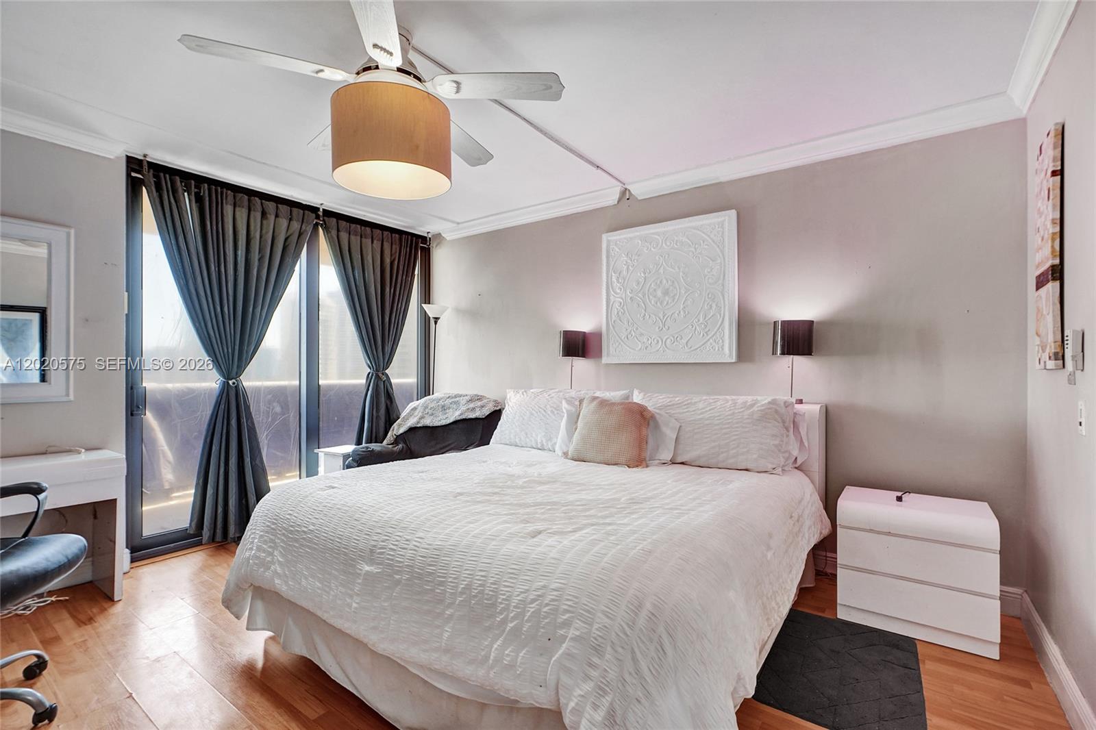 TURNBERRY ISLE SOUTH COND - Residential