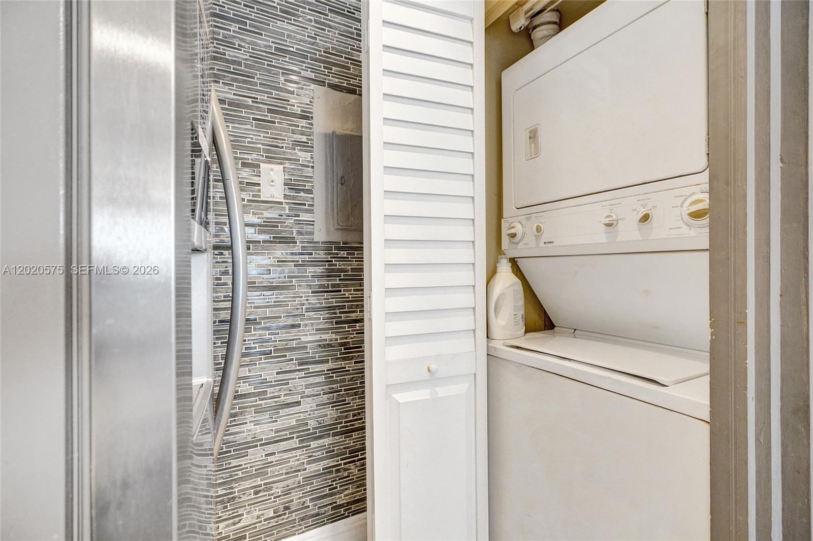 TURNBERRY ISLE SOUTH COND - Residential