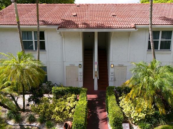 CASTLEWOOD - Residential Income