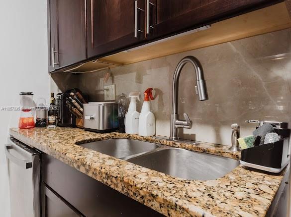 CASTLEWOOD - Residential Income